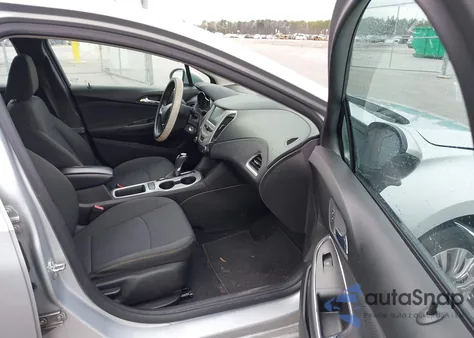 2018 Chevrolet Cruze Ls Auto z USA, uszkodzony, nr VIN 1G1BC5SM0J7135137